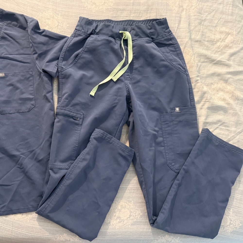 Figs - limited edition Space Gray scrub pants